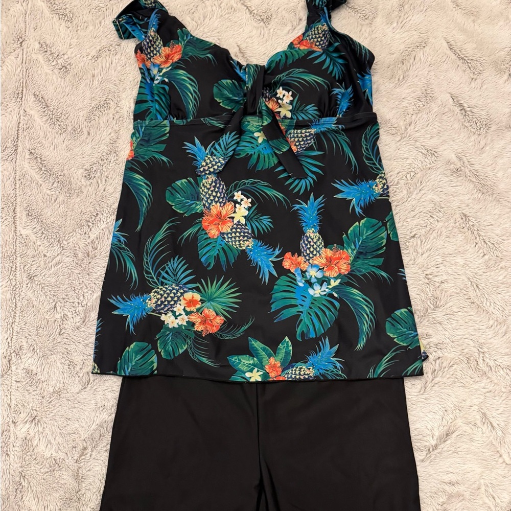 Women’s Floral Black Swim Tankini Set